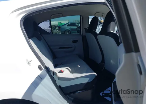 2013 Toyota Prius C One z USA, uszkodzony, nr VIN JTDKDTB33D1540416